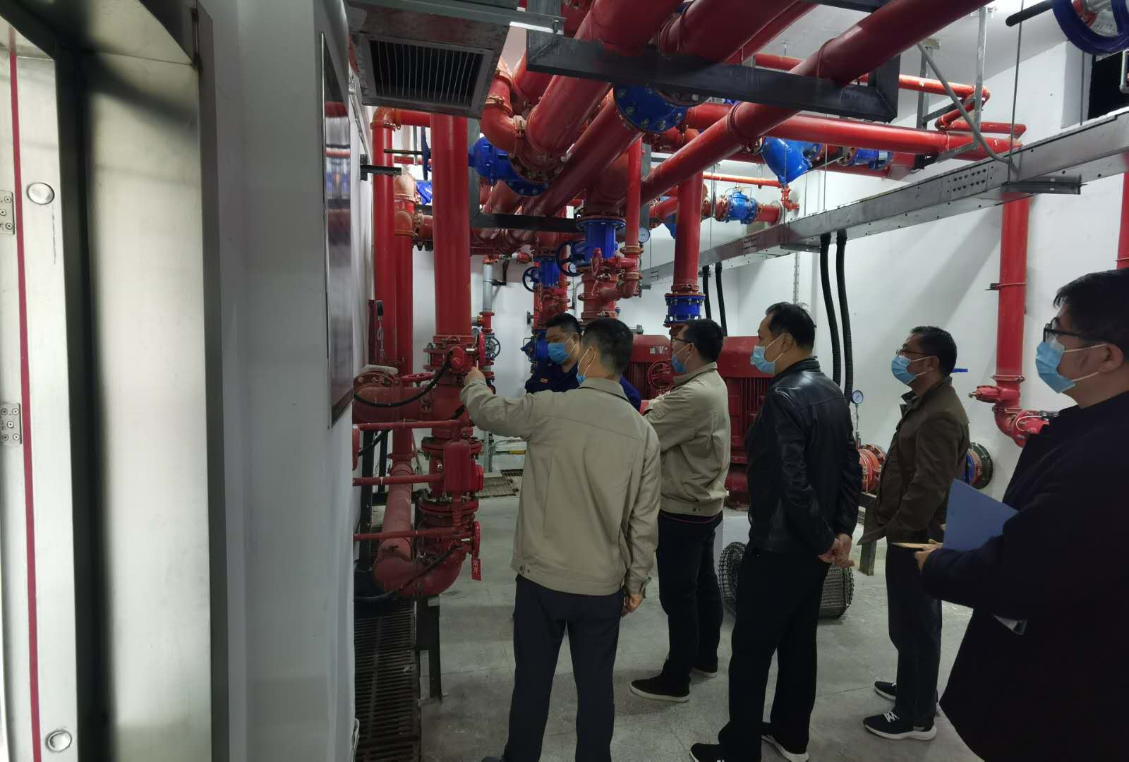 1586858235910199.jpg 80893e2d2e4969fb4078e8ccb6a0574.jpg