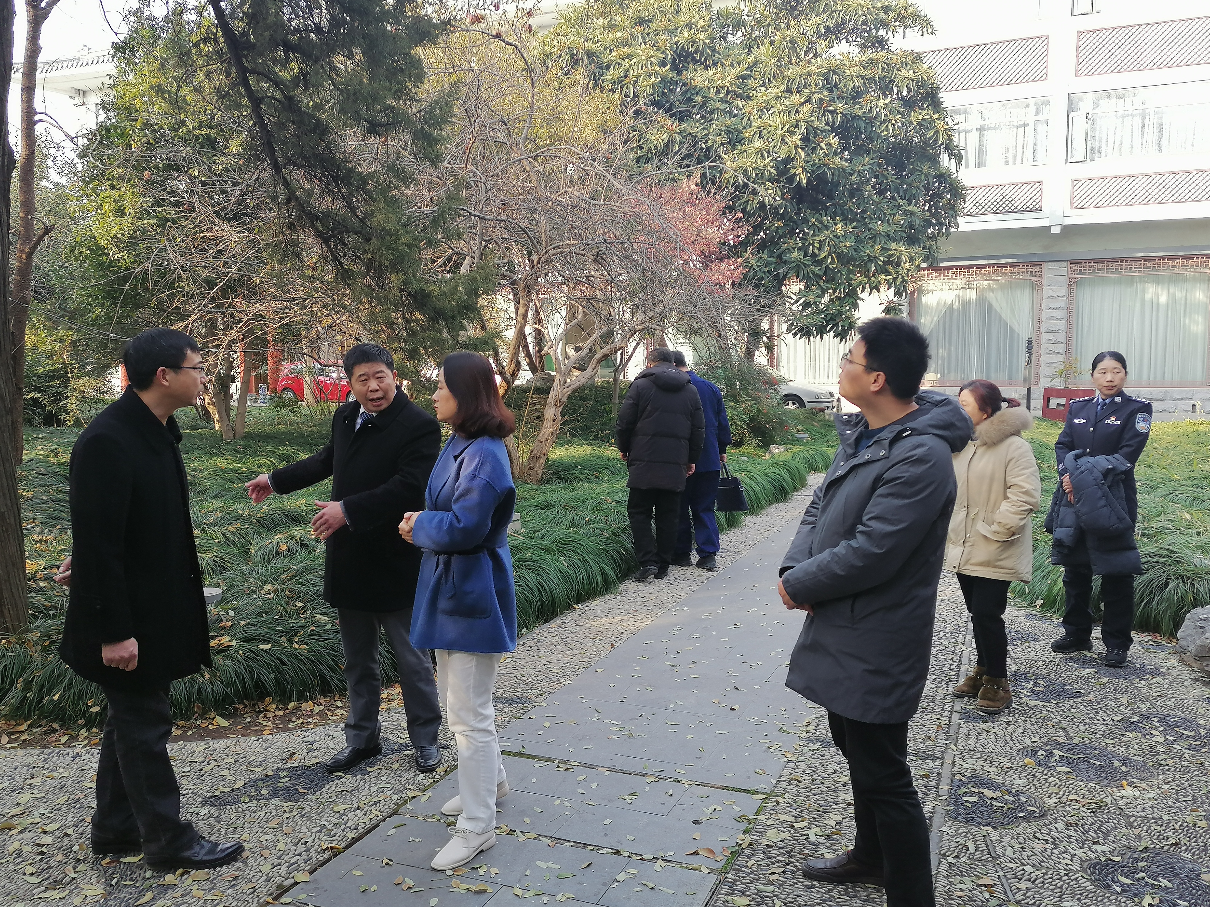 汶河街道蒞臨萃園珍園指導安全生產(chǎn)工作  配圖.jpg