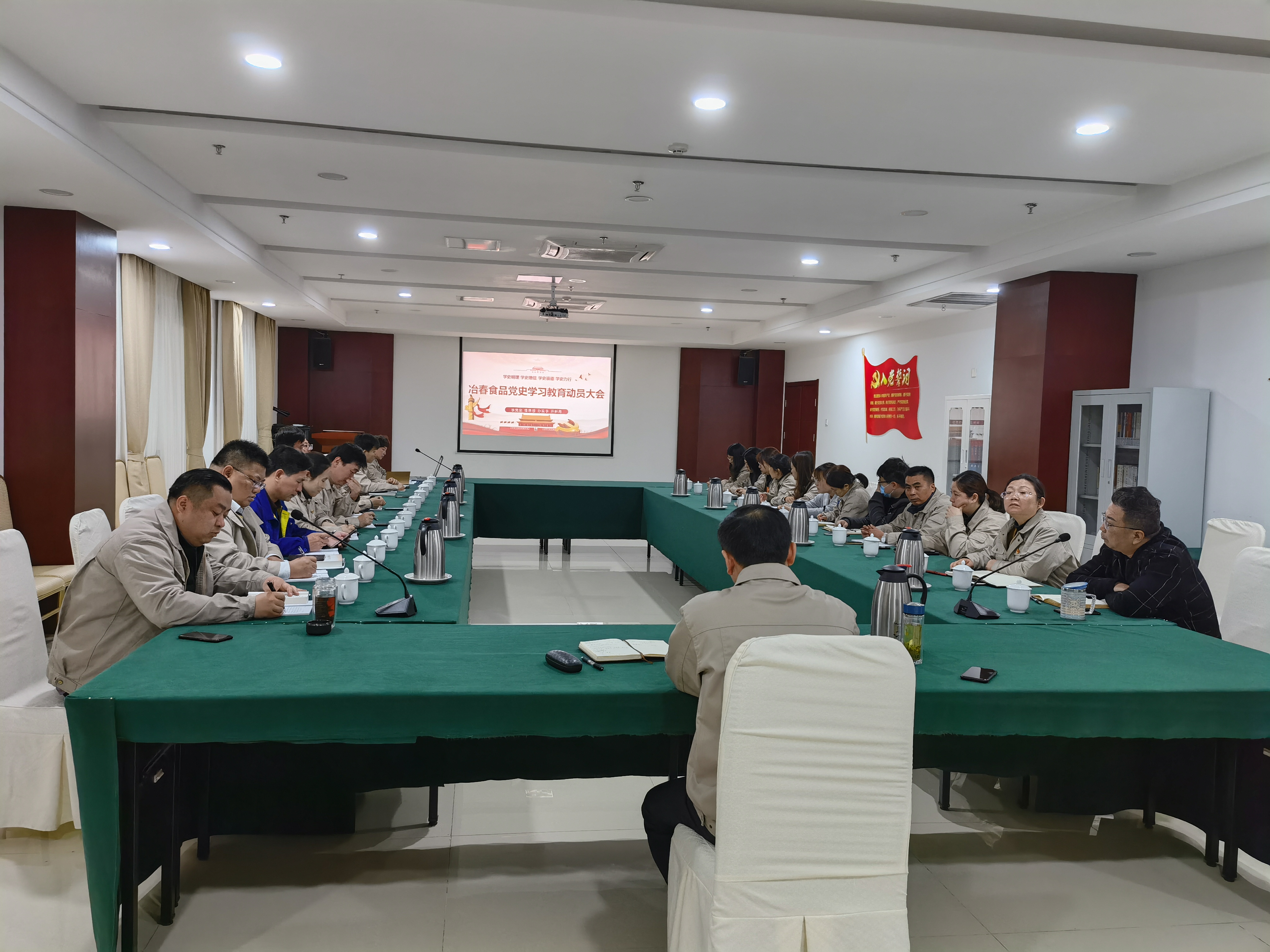 1618819123344143.jpg ec57bda17b50e5e20c7b3de790e6032.jpg