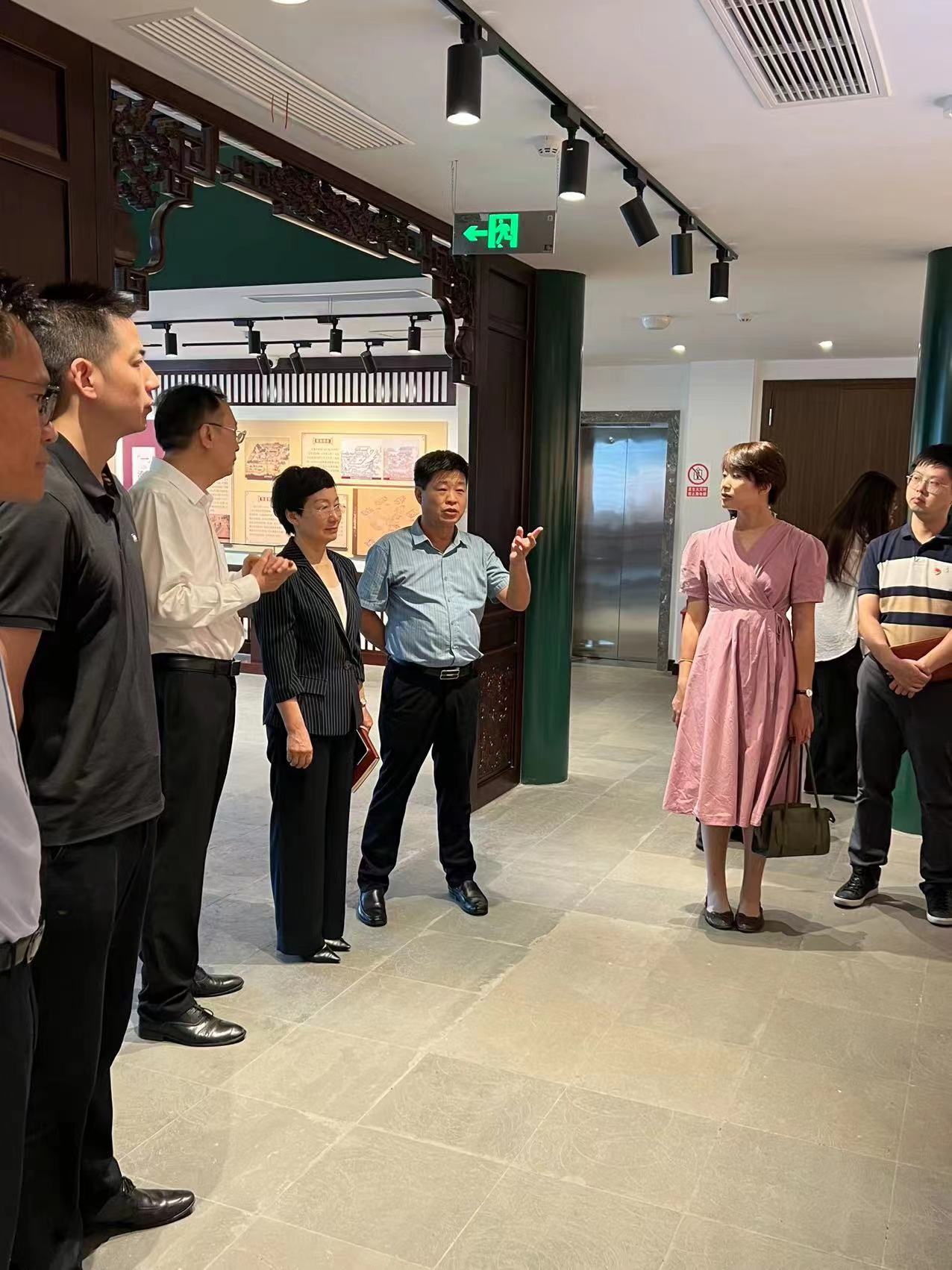 1695871654357490.jpg b18e6136274c3150735dd3051de2740.jpg