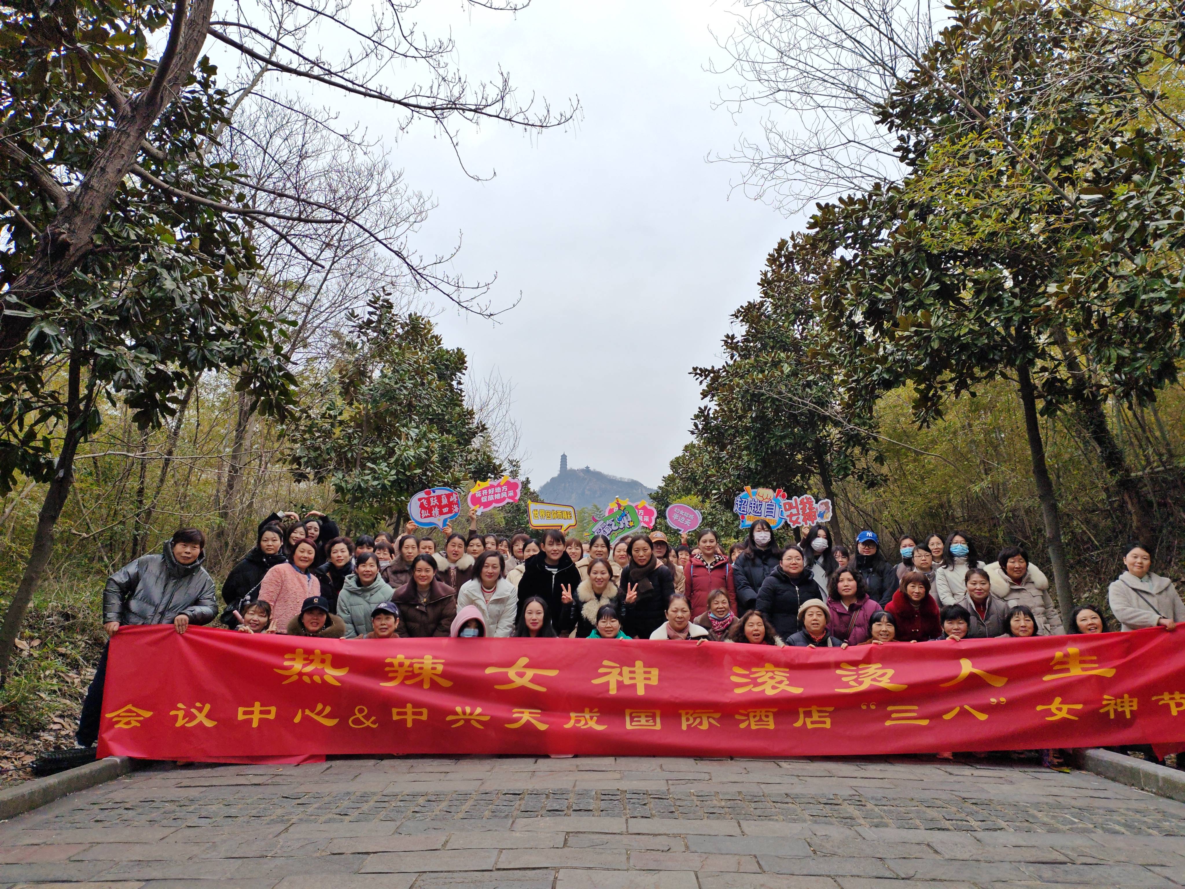 1710076125704125.jpg 0d9e408b346a64287424bca3afc294b(1).jpg