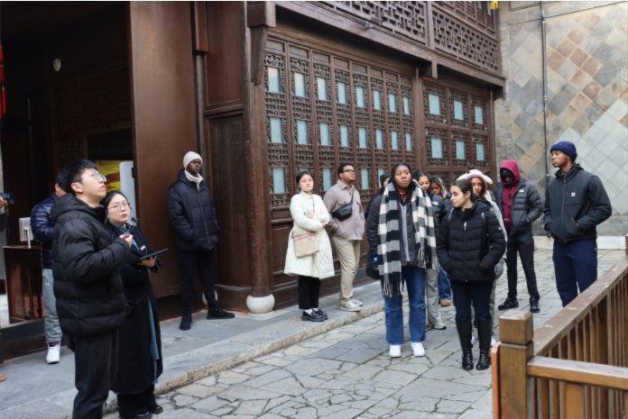 1735523217392971.png 1735521571533.png