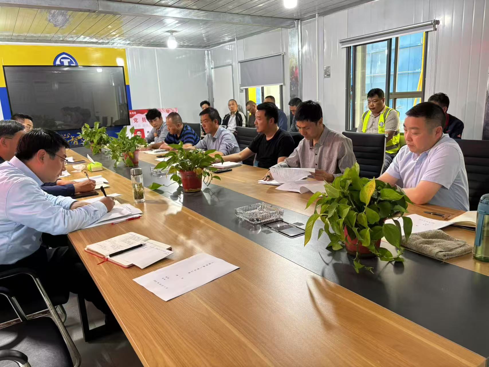 1744940394125986.jpg 4a4002743d050b24444a00b7c4e0c4a.jpg