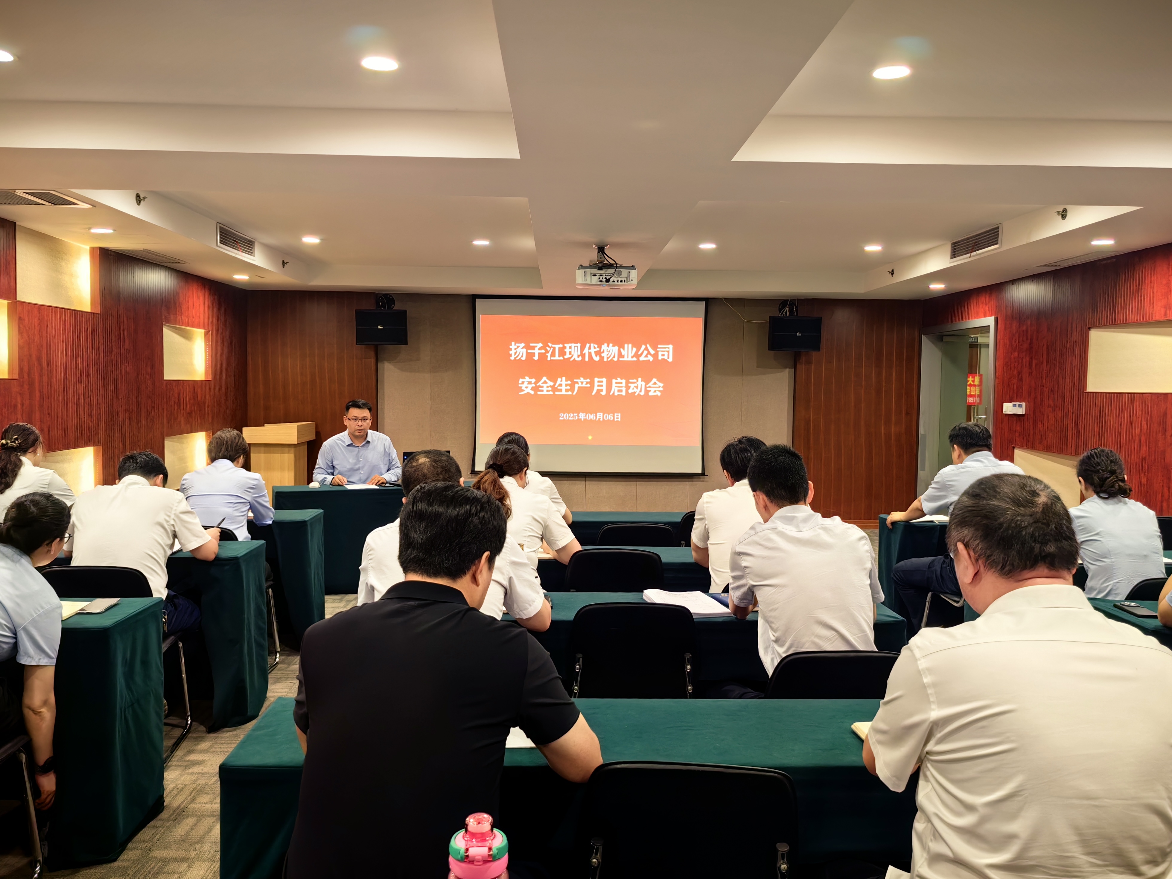 1749202754799774.jpg b9128b230ec625a8753115457522448.jpg