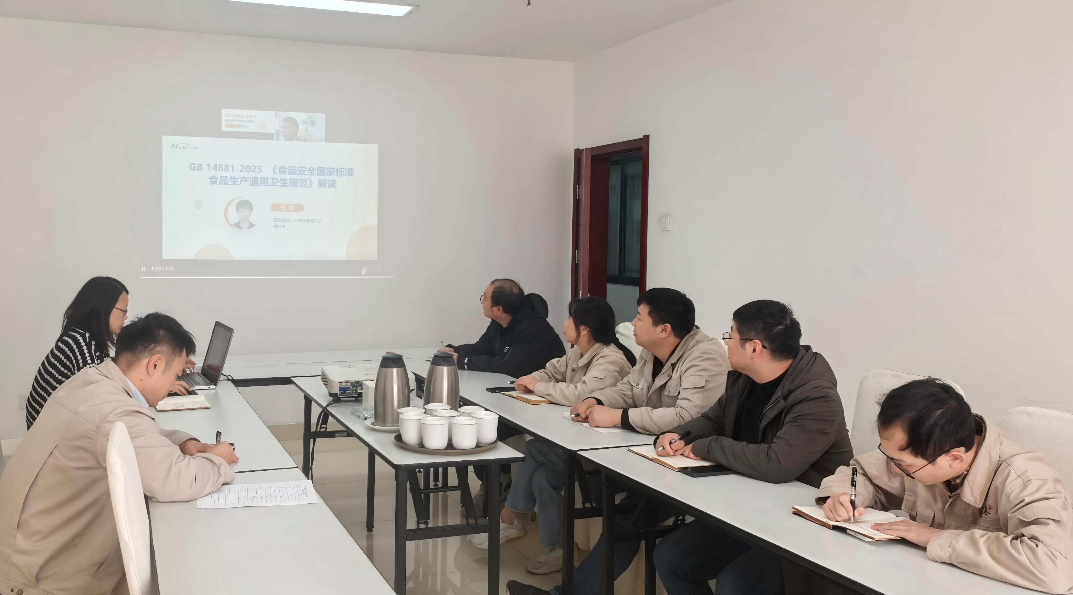 1761271922978909.jpg 85a4484f4c8f13d48f502397ec12692e(1).jpg