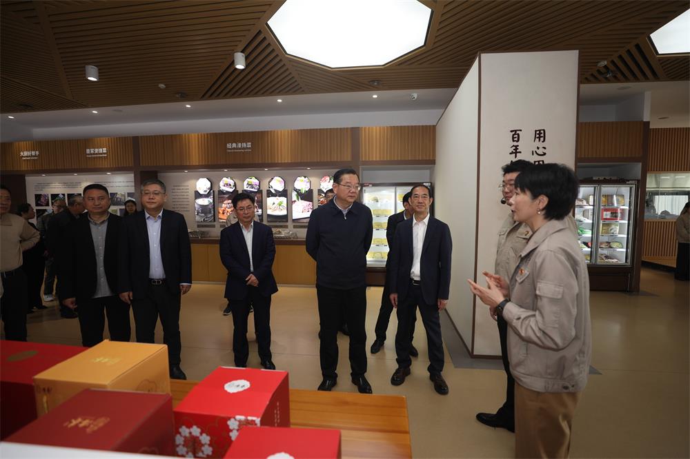 市政協(xié)主席陳揚專題調(diào)研集團聚焦主責主業(yè)、做大做強產(chǎn)業(yè)情況-1.jpg