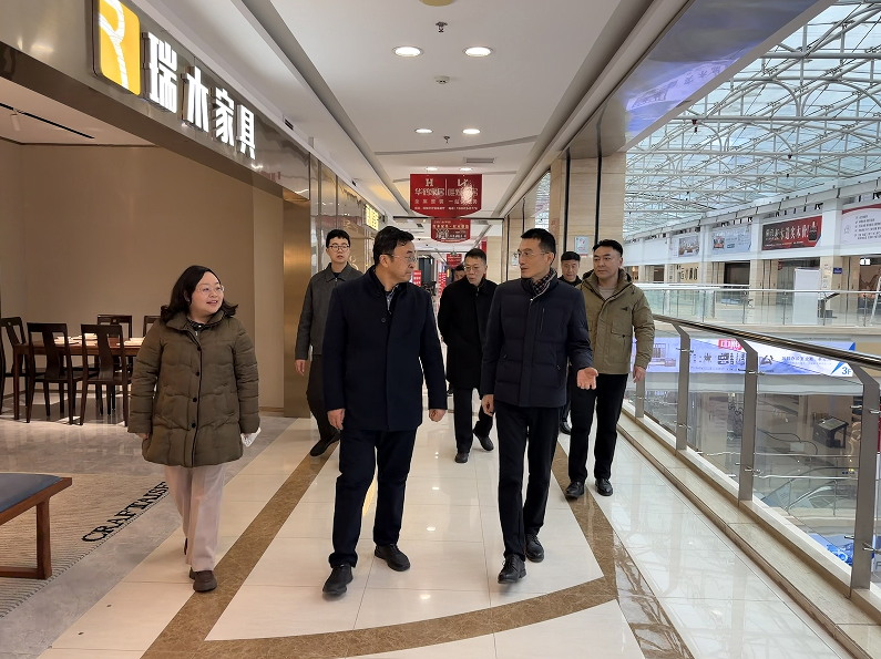 市國資委領(lǐng)導(dǎo)來揚州商城開展安全檢查_看圖王.jpg