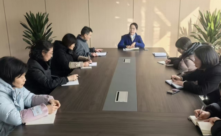 商城財(cái)務(wù)部召開(kāi)工作部署會(huì) 聚焦重點(diǎn)任務(wù)落實(shí).jpg